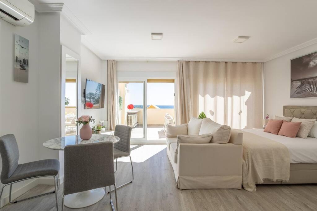 Elviria,Studio Cu Vedere La Mare Marbella Exterior foto